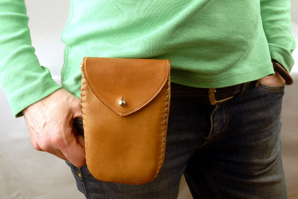 Small Leather Belt Bag, , Belly bag. Gift for walker. 15x10x5cm.